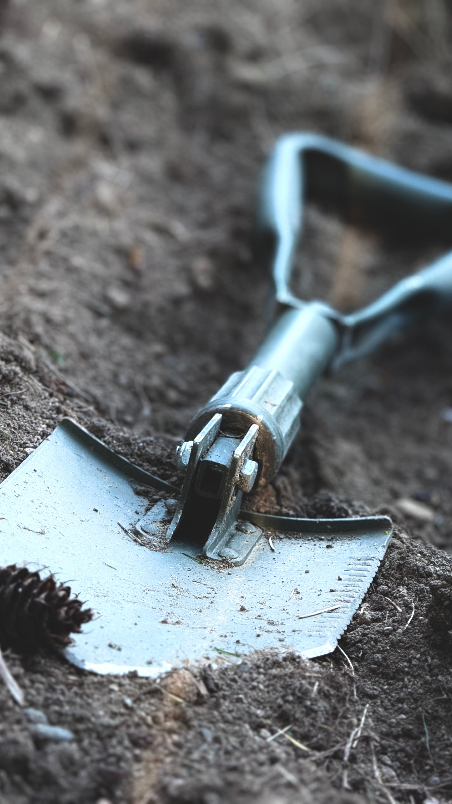German E-Tool - Military Trifold Shovel - Used