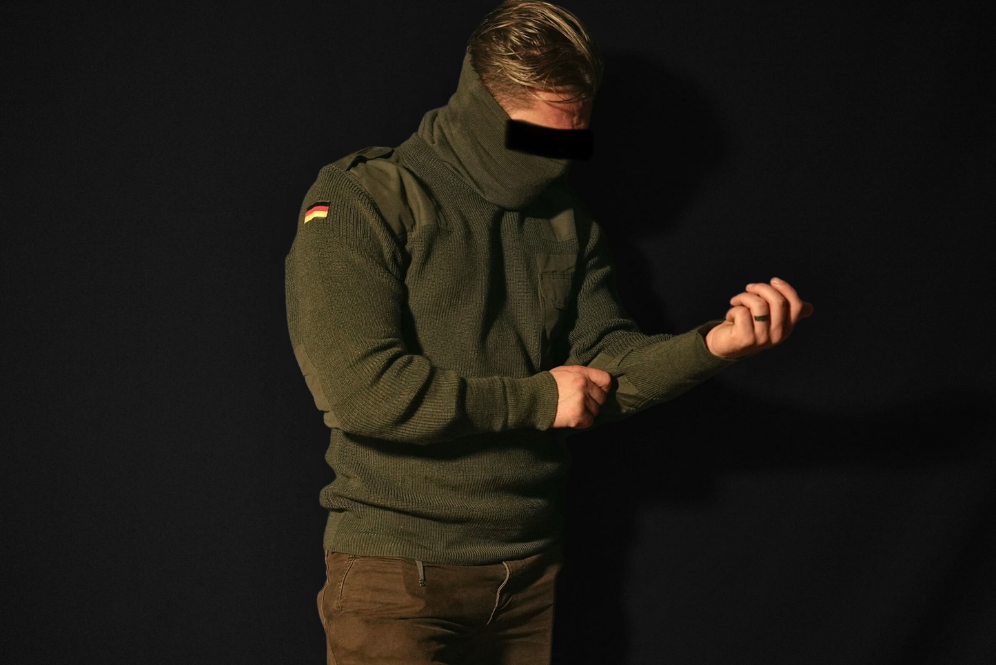 German OD Commando Sweater - Like New