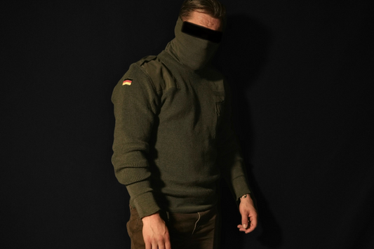 German OD Commando Sweater - Like New